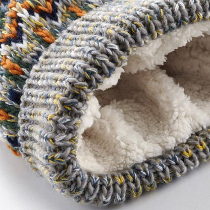 Dubberware knitted bobble hat